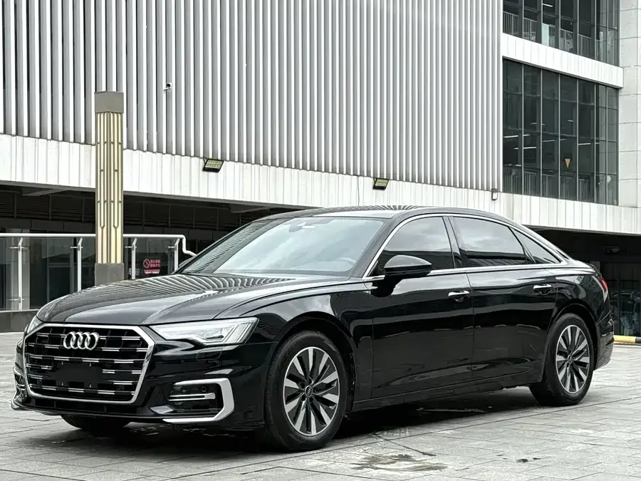 Audi A6L 2022