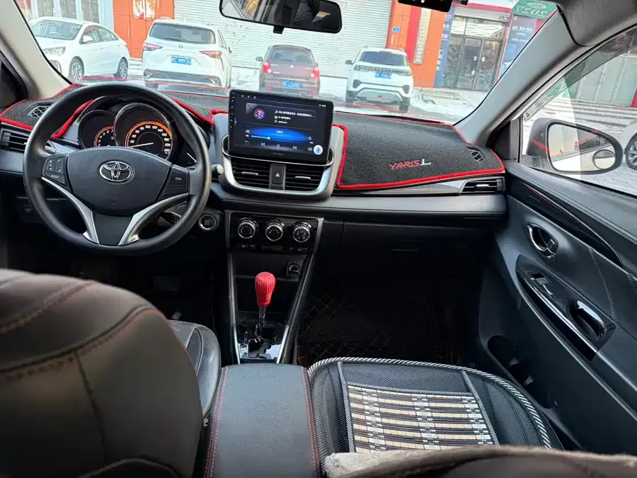 Toyota Yaris L YARiS L 2022 YARiS X 1.5L CVT Luxury PLUS Edition 2022 — миниатюра 3