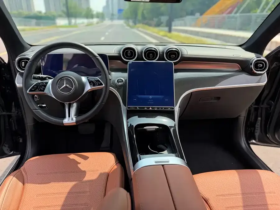 Mercedes-Benz GLC-Class Mercedes-Benz GLC 2023 GLC 260 L 4MATIC dynamic 5-seater 2023 — миниатюра 2