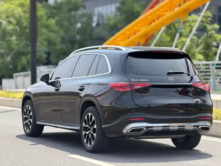 Mercedes-Benz GLC-Class Mercedes-Benz GLC 2023 GLC 260 L 4MATIC dynamic 5-seater 2023 — миниатюра 3