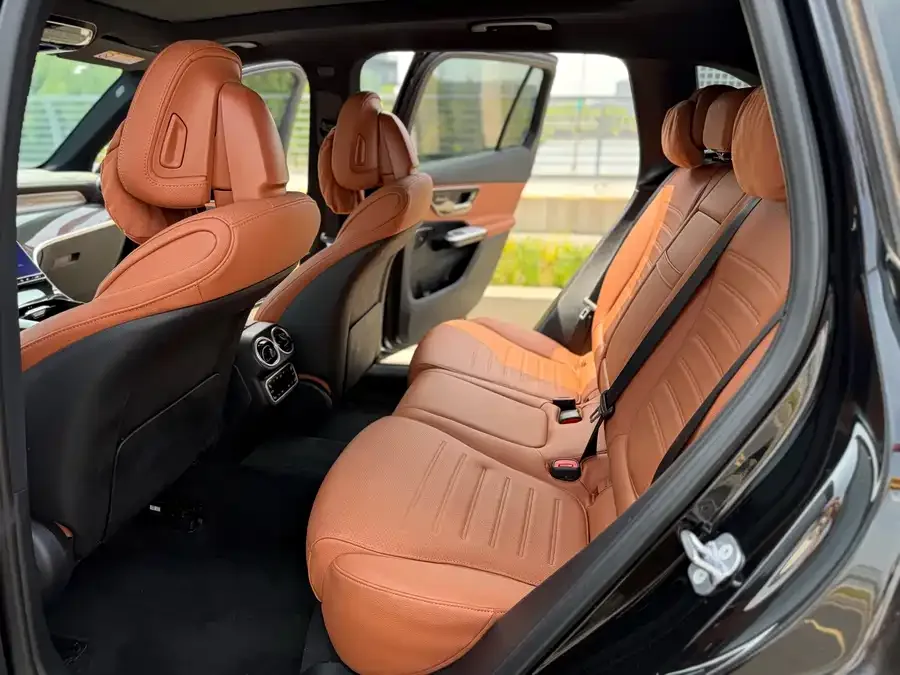 Mercedes-Benz GLC-Class Mercedes-Benz GLC 2023 GLC 260 L 4MATIC dynamic 5-seater 2023 — миниатюра 5