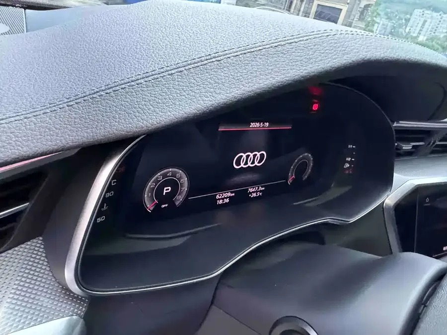 Audi A6L 2022 40 TFSI luxury and dynamic model 2022 — миниатюра 3