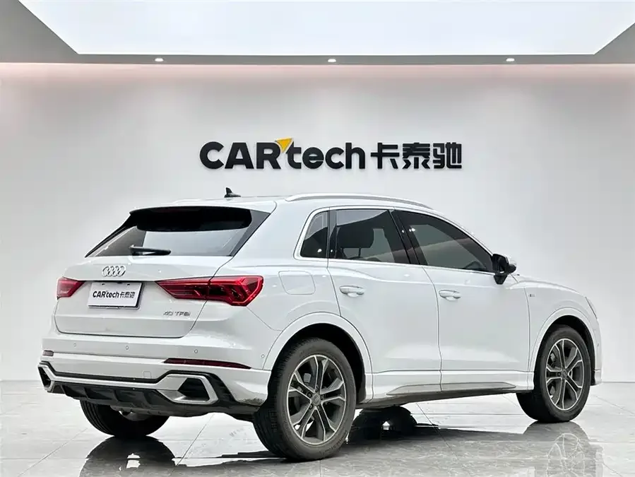 Audi Q3 2024 40 TFSI Fashion Dynamic Edition 2024 — миниатюра 2