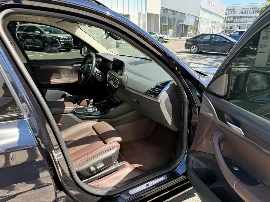 BMW X3 2022 xDrive25i M Sport Package 2022 — миниатюра 3