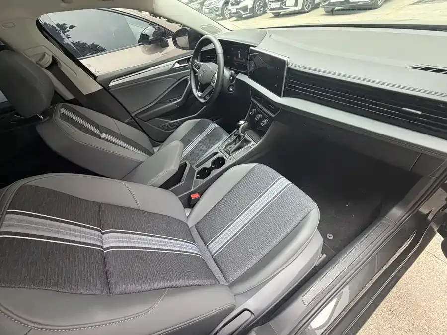 Volkswagen Sagitar 2024 Sagitar 200TSI DSG Flying Edition 2024 — миниатюра 5