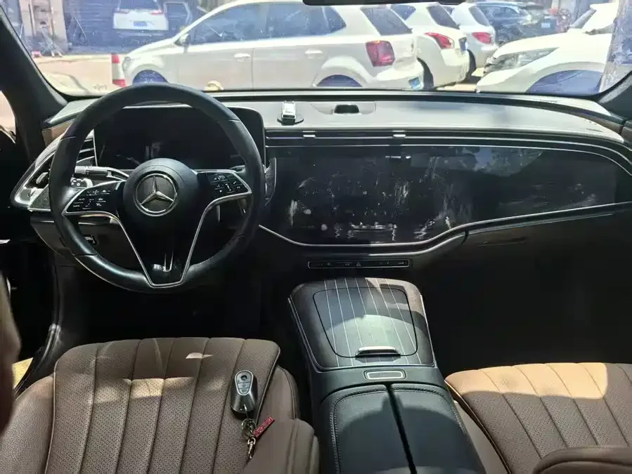 Mercedes-Benz E-Class Mercedes-Benz E-Class 2024 E 300 L Luxury Edition 2024 — миниатюра 5