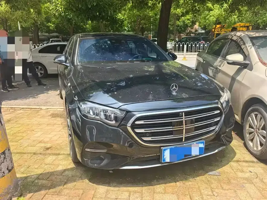 Mercedes-Benz E-Class 2024