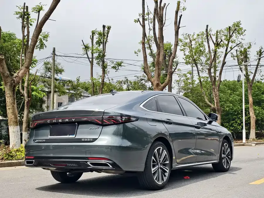 Chery Arrizo 8 PRO Chery Arrizo 8 PRO 2025 1.6T DCT Luxury+ 2025 — миниатюра 4