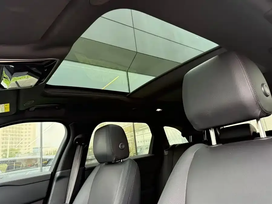 Land Rover Range Rover Velar Range Rover Velar 2025 Dynamic SE 2025 — миниатюра 3