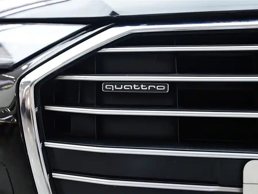 Audi A6L 2022 55 TFSI quattro exclusive dynamic model 2022 — миниатюра 2