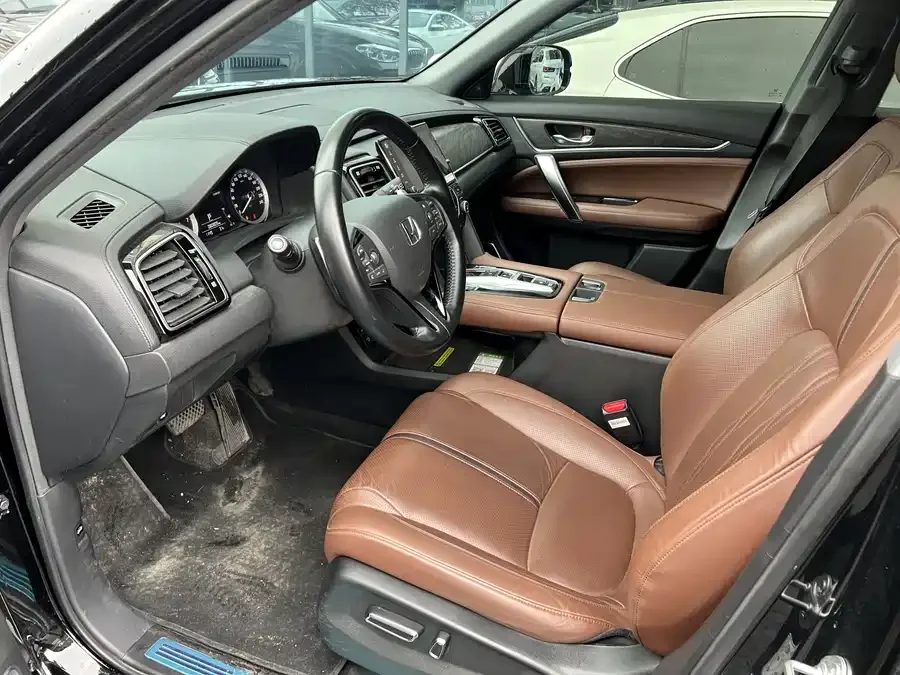 Honda UR-V 2023 370TURBO 2WD Elegant Edition 2023 — миниатюра 4