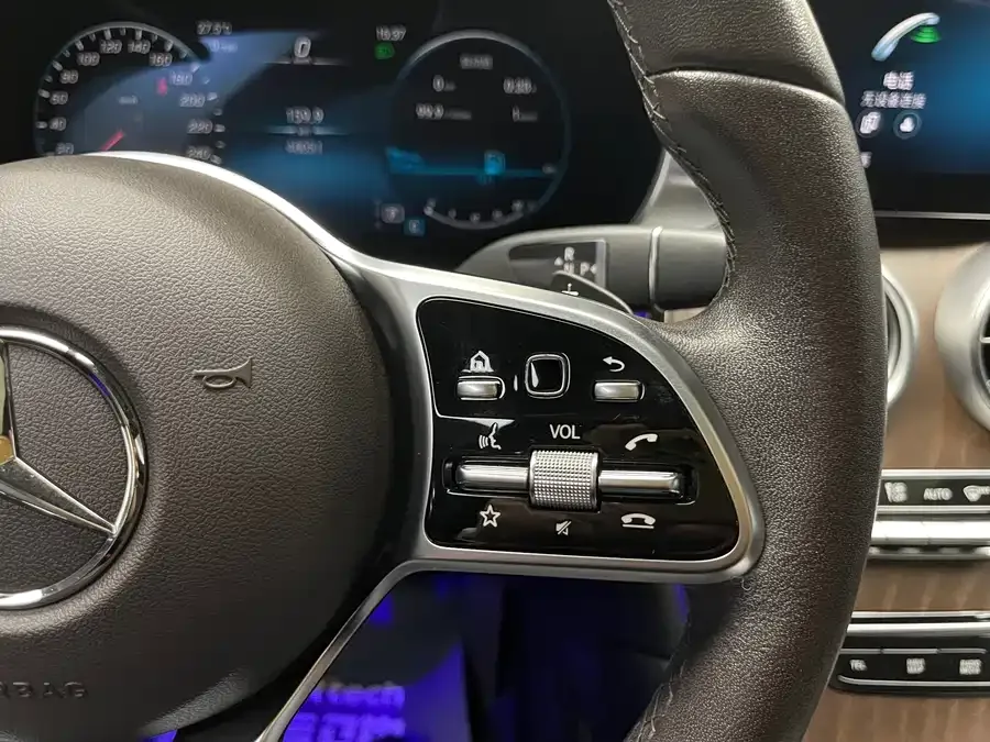 Mercedes-Benz GLC-Class Mercedes-Benz GLC 2022 Model 2 GLC 260 L 4MATIC Luxury Edition 2022 — миниатюра 5