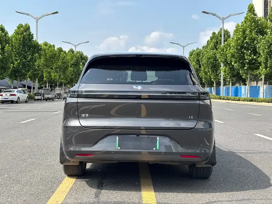 Li Xiang L6 Ideal L6 2025 Max Smart Renewal Edition 2025 — миниатюра 5