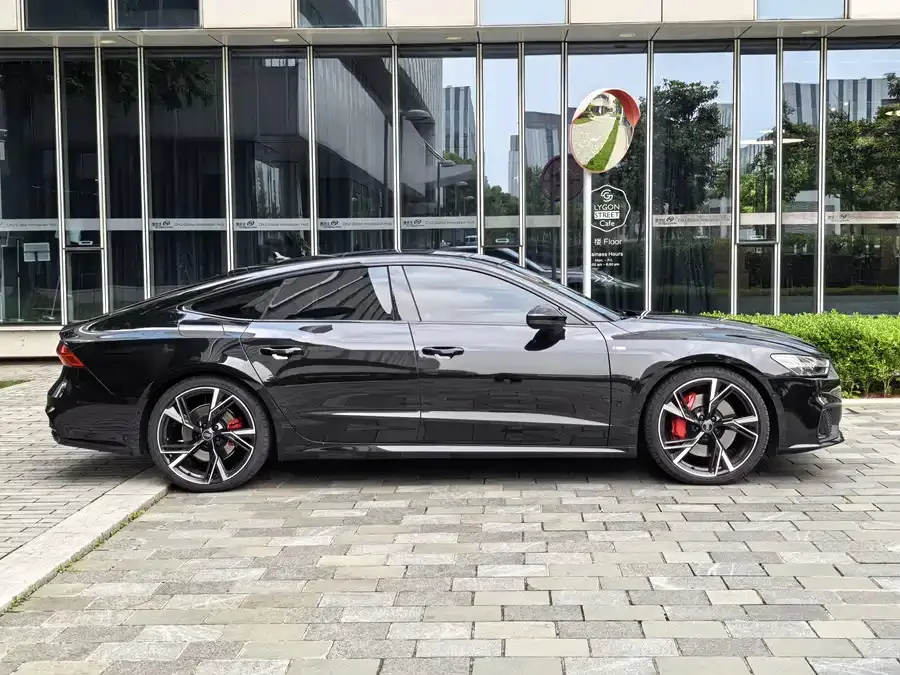 Audi A7 2024 55 TFSI quattro Premium Edition 2024 — миниатюра 2