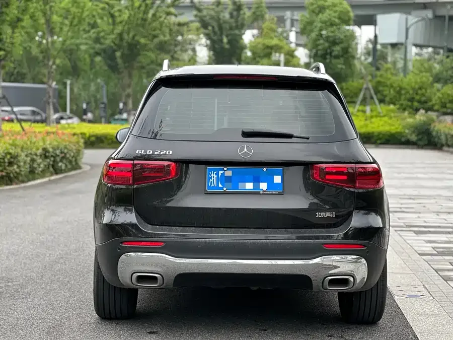 Mercedes-Benz GLB-Class Mercedes-Benz GLB 2024 GLB 220 Dynamic 2025 — миниатюра 2