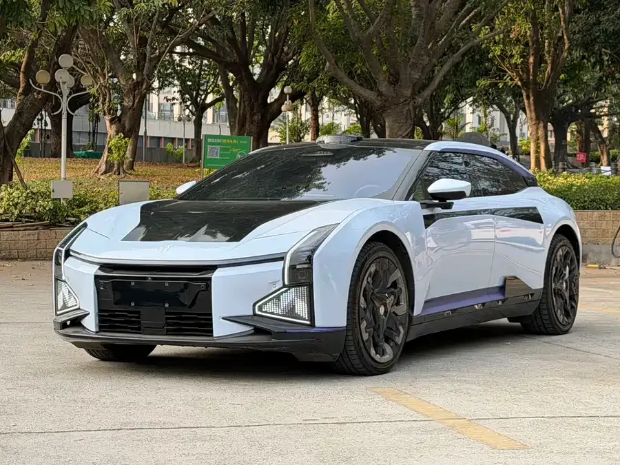 HiPhi Z 2023