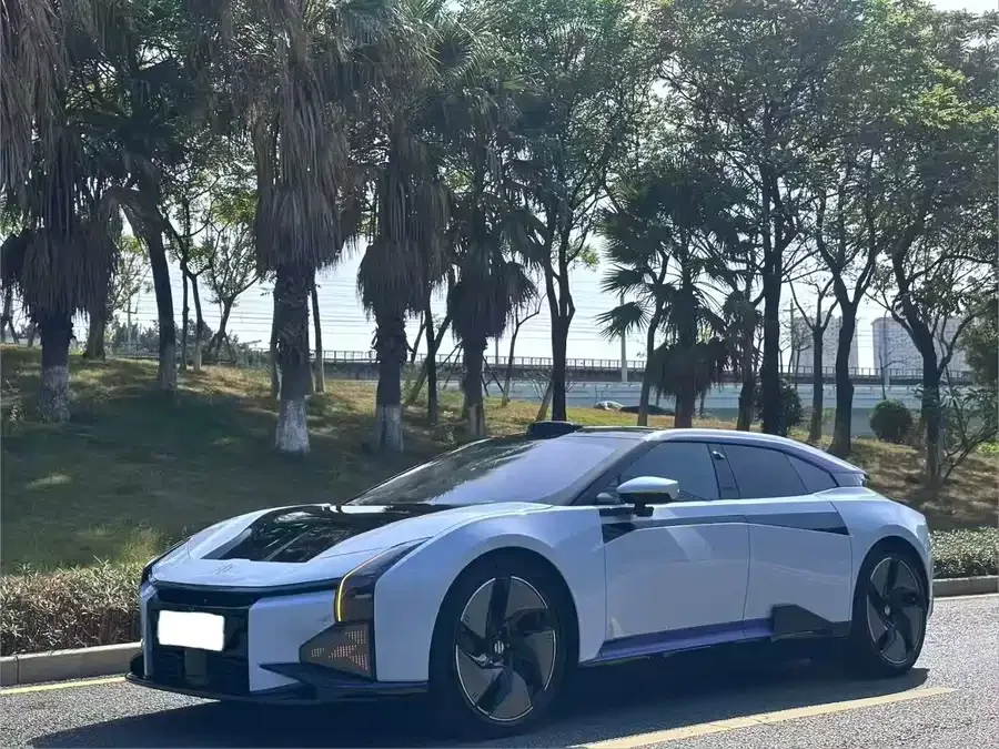 HiPhi Z 2022