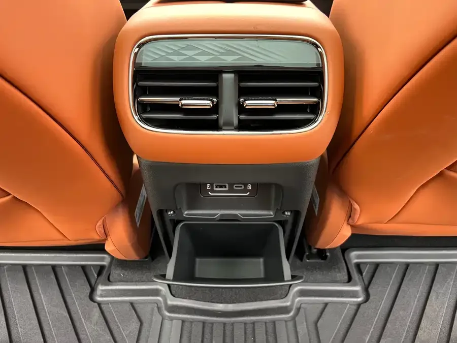 GAC Trumpchi S7 Trumpchi S7 2025 205km/h Pro+ LiDAR Edition 2026 — миниатюра 4