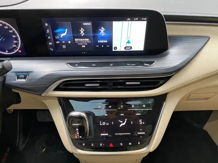 Buick GL8 2022 ES Lu Zun 653T Exclusive model 2022 — миниатюра 5