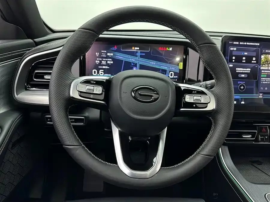 GAC Trumpchi GS8 Trumpchi GS8 2025 Pilot Series 2.0TGDI 2WD Luxury Edition 5 Seaters 2024 — миниатюра 3