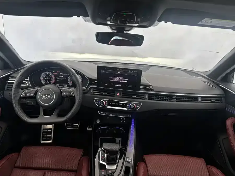 Audi a4 l 2025 2 million units Enjoyable Edition 40 TFSI Luxury Dynamic Edition 2025 — миниатюра 3