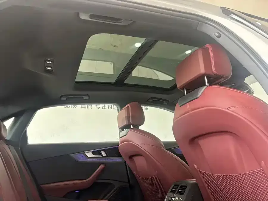 Audi a4 l 2025 2 million units Enjoyable Edition 40 TFSI Luxury Dynamic Edition 2025 — миниатюра 5