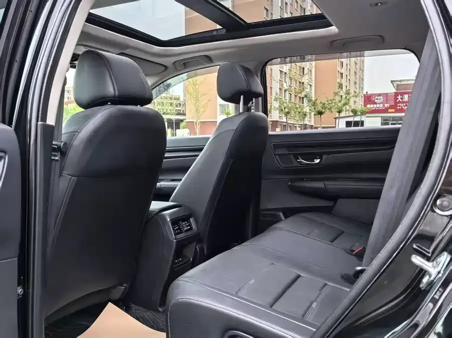 Honda CR-V 2026 Global 30th Anniversary Glory Edition 240TURBO 2WD Smart Leading Edition 2025 — миниатюра 2