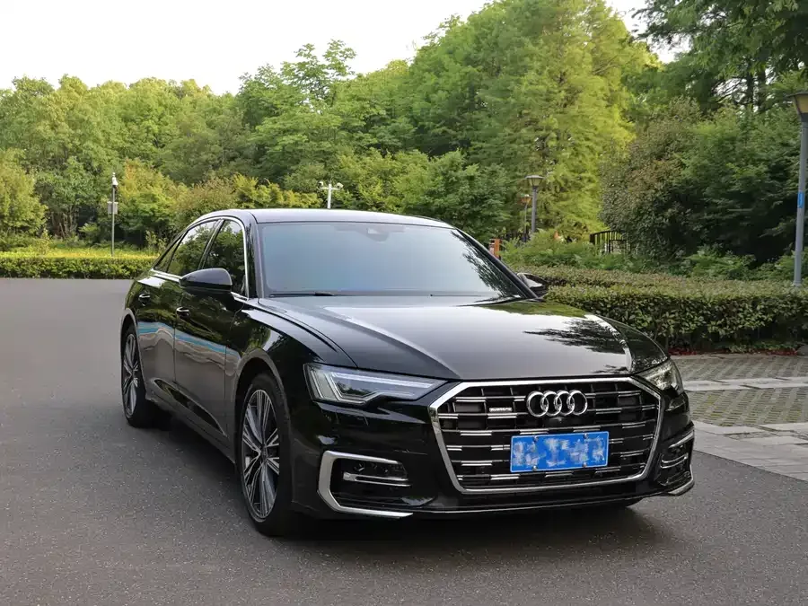 Audi A6L 2024 45 TFSI quattro premium dynamic model 2024 — миниатюра 2