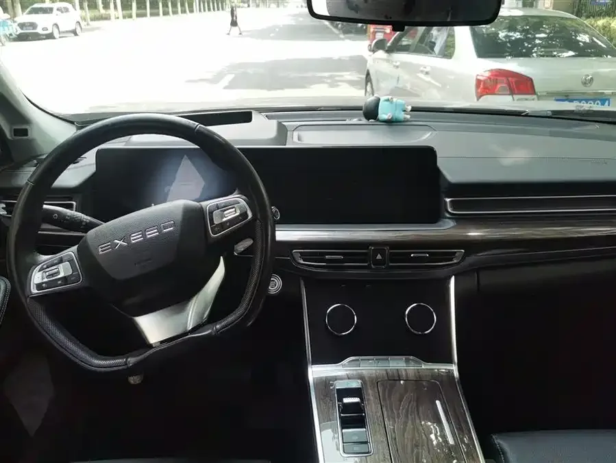 Exeed VX Xingtu Lanyue 2021 400T 2WD Xingyao Pro Edition 7 Seaters 2022 — миниатюра 4