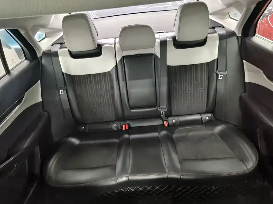 Ford Mondeo 2022 Mondeo EcoBoost 245 Luxury 2022 — миниатюра 4