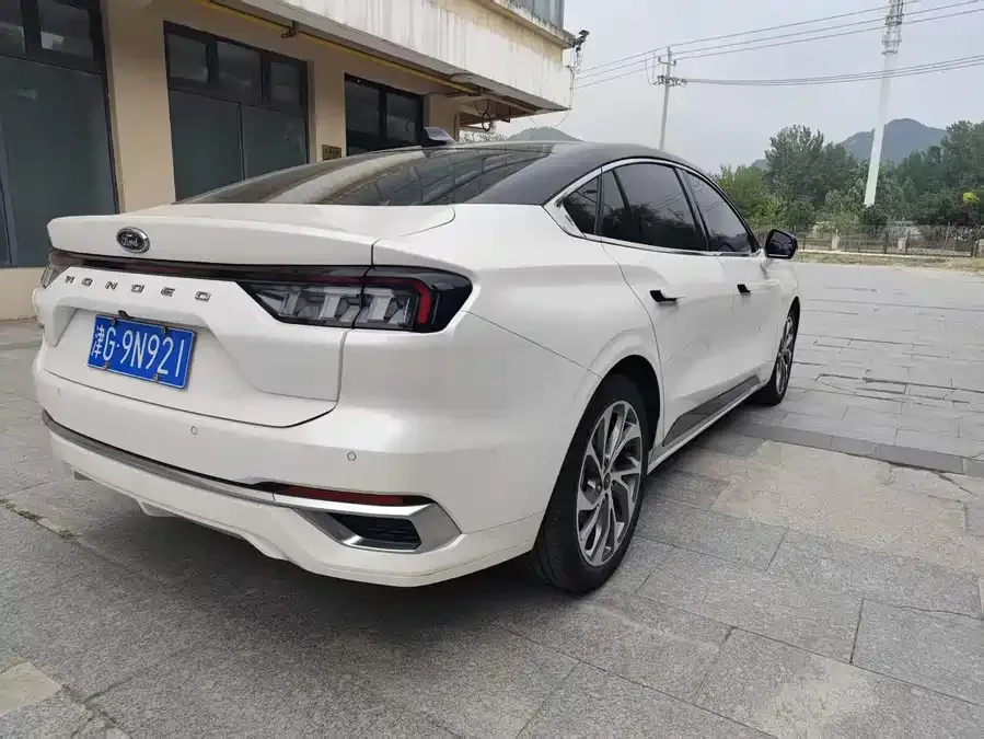 Ford Mondeo Mondeo 2022 EcoBoost 245 Extreme Edition 2022 — миниатюра 2