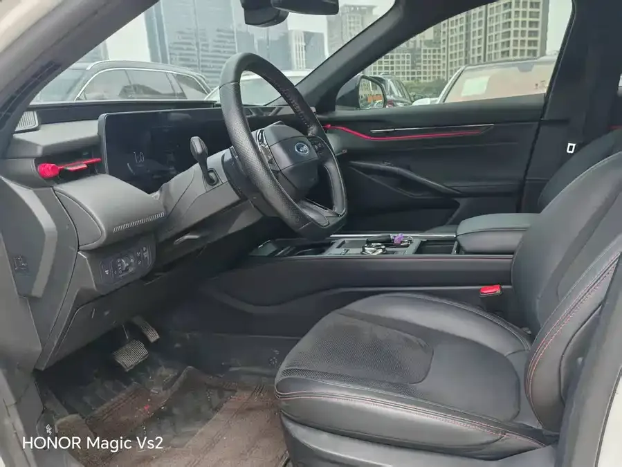 Ford Mondeo 2022 Toyota Mondeo EcoBoost 245 ST-Line 2023 — миниатюра 4