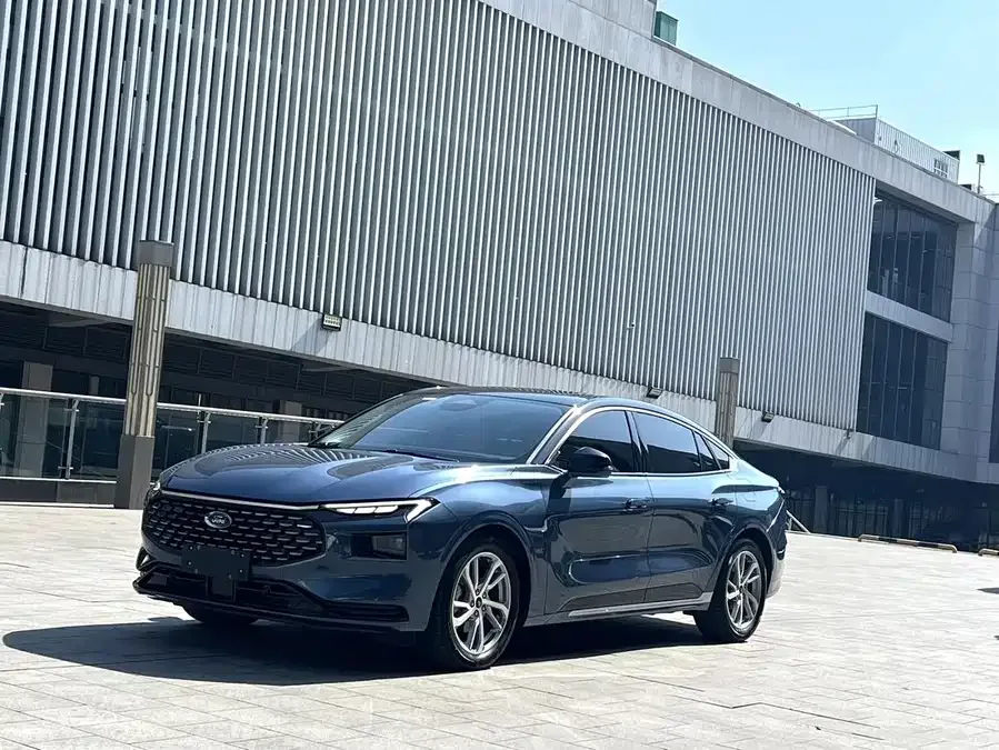 Ford Mondeo Mondeo 2022 facelift EcoBoost 245 luxury model 2022 — фото 1, купить с доставкой в Москву