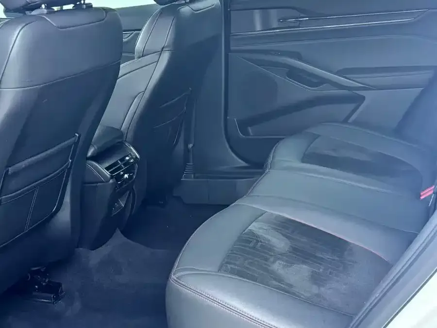 Ford Mondeo Mondeo 2022 facelift EcoBoost 245 luxury model 2023 — миниатюра 3