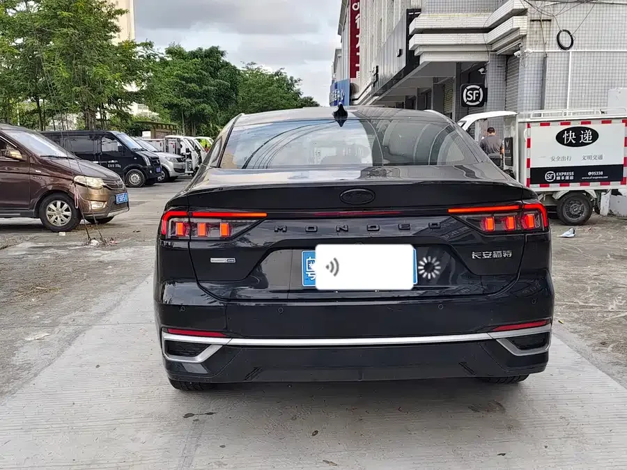 Ford Mondeo 2022 Mondeo EcoBoost 245 Luxury 2023 — миниатюра 2