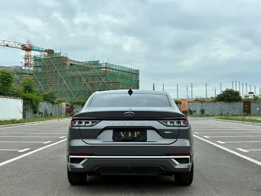 Ford Mondeo Mondeo 2022 facelift EcoBoost 245 luxury model 2022 — миниатюра 2