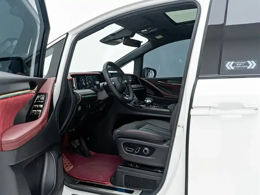 GAC Trumpchi M8 Trumpchi M8 2023 Grandmaster Series 400T Supreme Edition 2023 — миниатюра 5