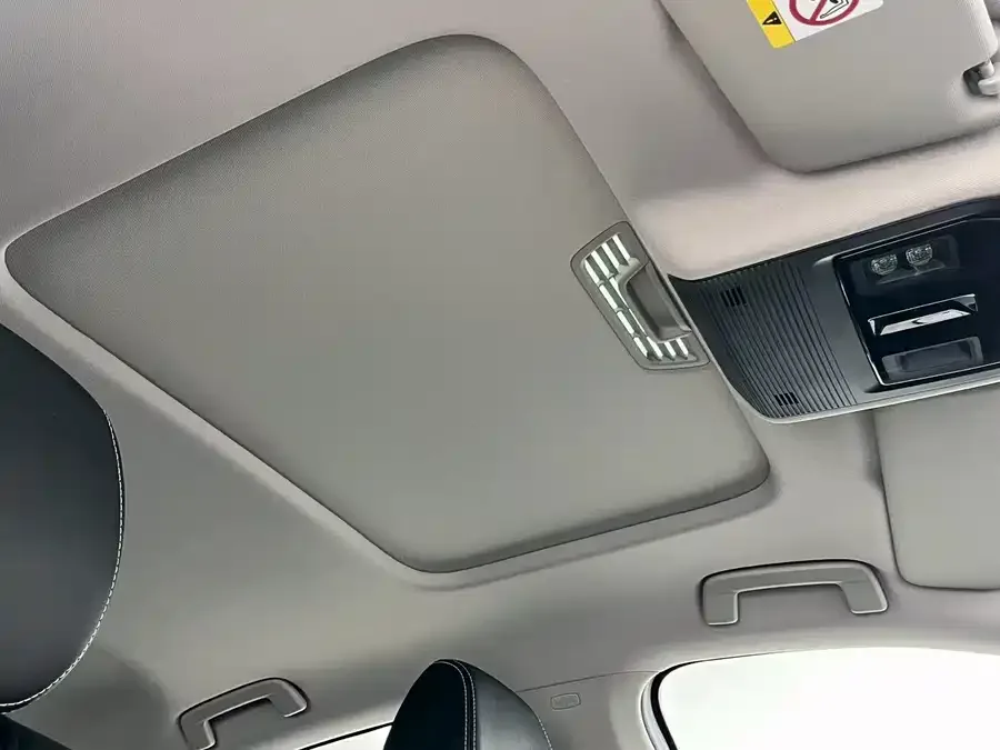 Skoda Octavia Octavia 2023 facelift PRO TSI280 Premium Edition 2024 — миниатюра 3
