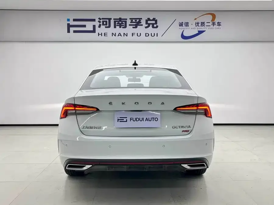 Skoda Octavia Octavia 2023 facelift PRO TSI280 Premium Edition 2024 — миниатюра 5