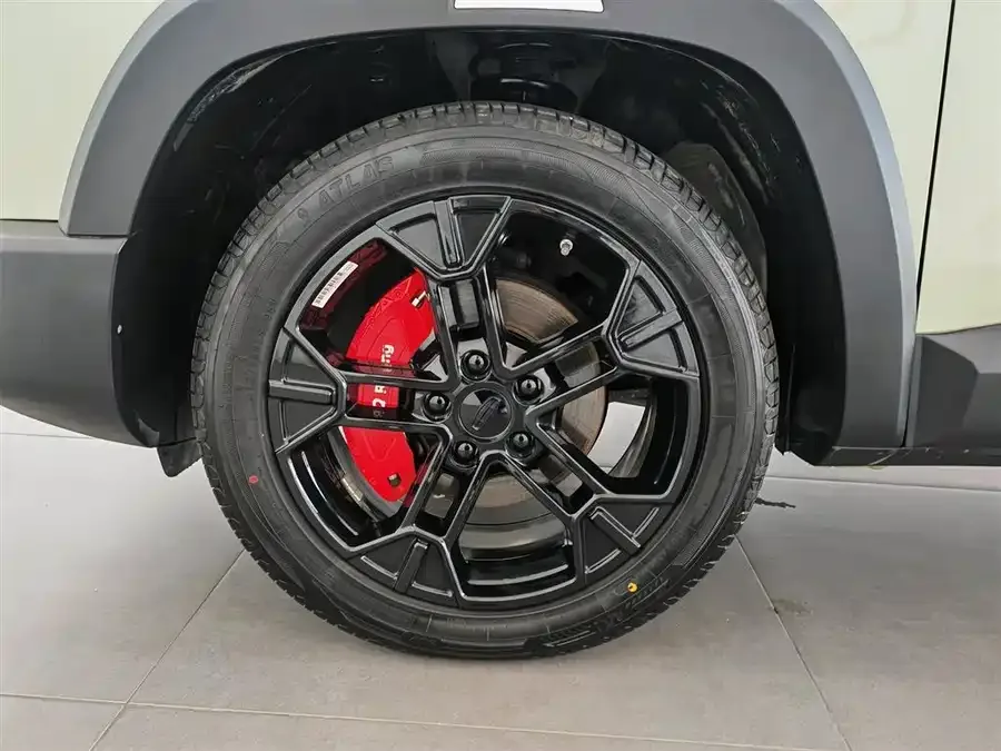 Geely Jeans Geely Cowboy 2025 1.5TD Fun Wild Edition 2025 — миниатюра 5