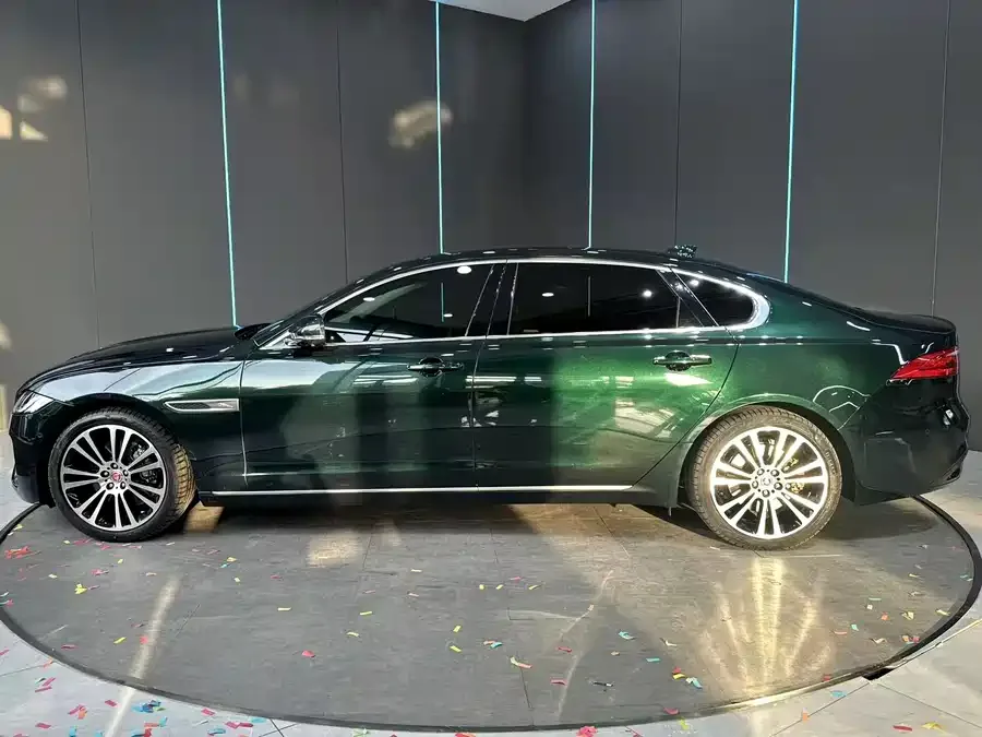 Jaguar XFL 2022 XFL 2.0T P250 2WD Exclusive Luxury Edition 2023 — миниатюра 4