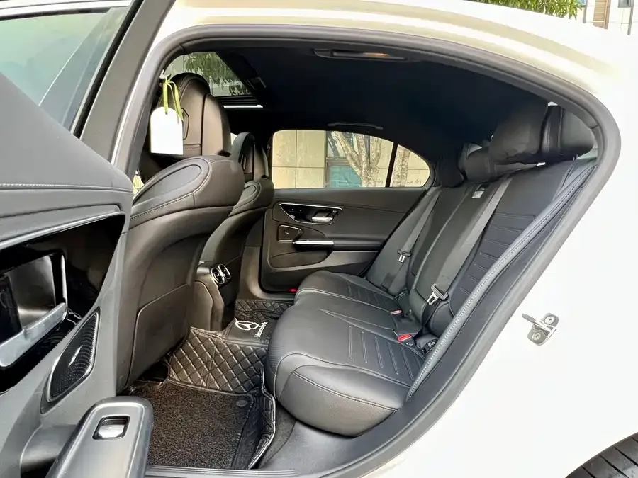Mercedes-Benz Class C Mercedes-Benz C-Class 2024 C 200 L Sport Edition 2024 — миниатюра 4
