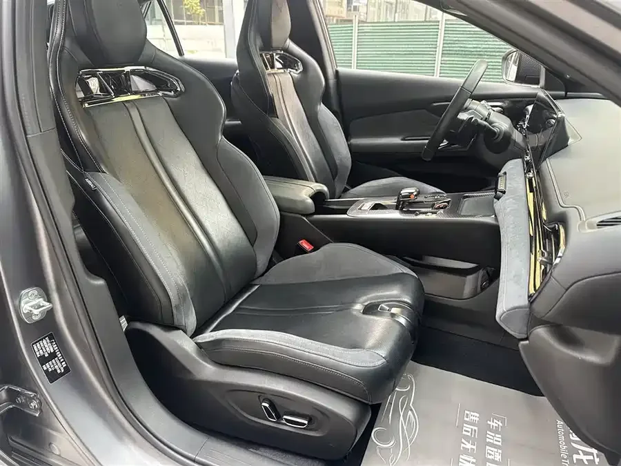 GAC Trumpchi Shadow Leopard Shadow Leopard 2023 400T Automatic R MAX 2023 — миниатюра 3