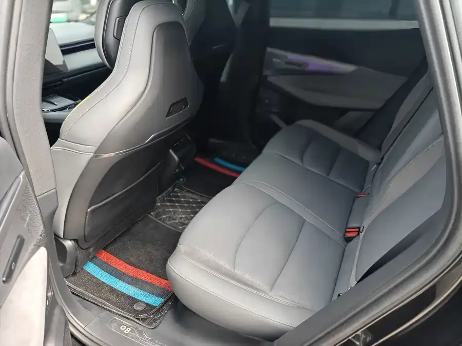 Lynk & Co 08 EM-P Lynk & Co 08 EM-P 2024 Model 120km Long Range Plus 2024 — миниатюра 4