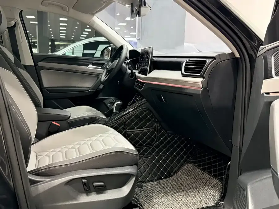 Volkswagen Tayron Tanyue 2024 330TSI 2WD Luxury Plus Advanced Edition 2024 — миниатюра 4