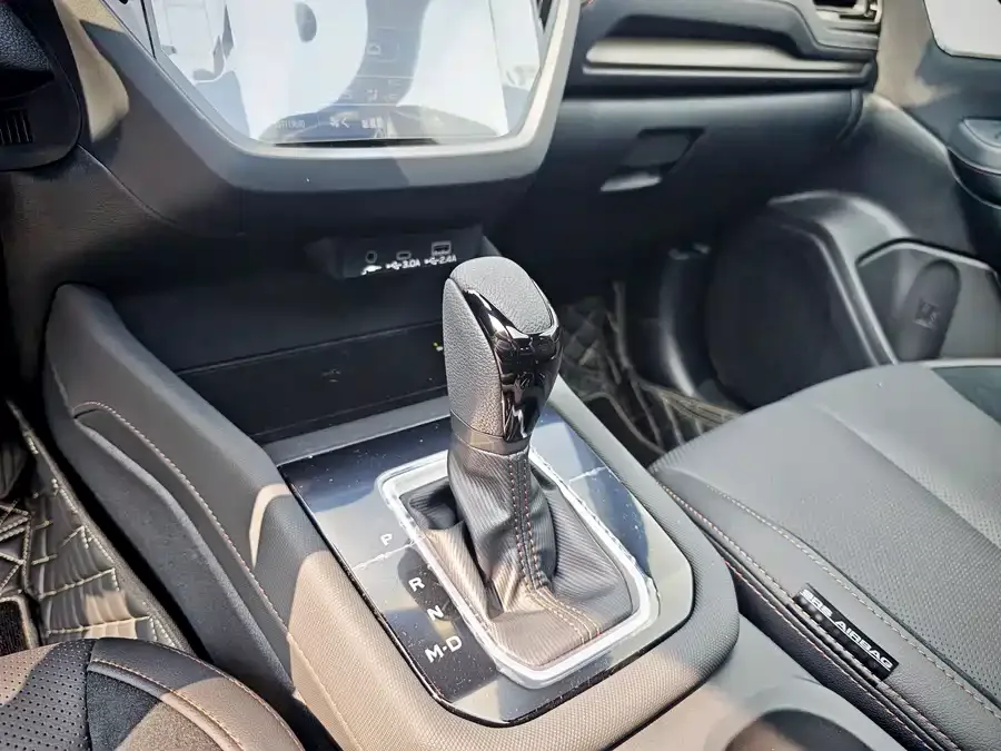Subaru Forester 2026 Forester 2.5i AWD Flagship Edition EyeSight 2026 — миниатюра 2