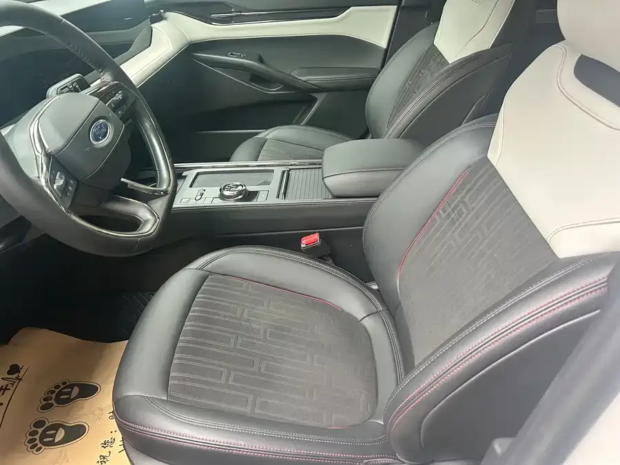 Ford Mondeo Mondeo 2022 facelift EcoBoost 245 luxury model 2022 — миниатюра 4