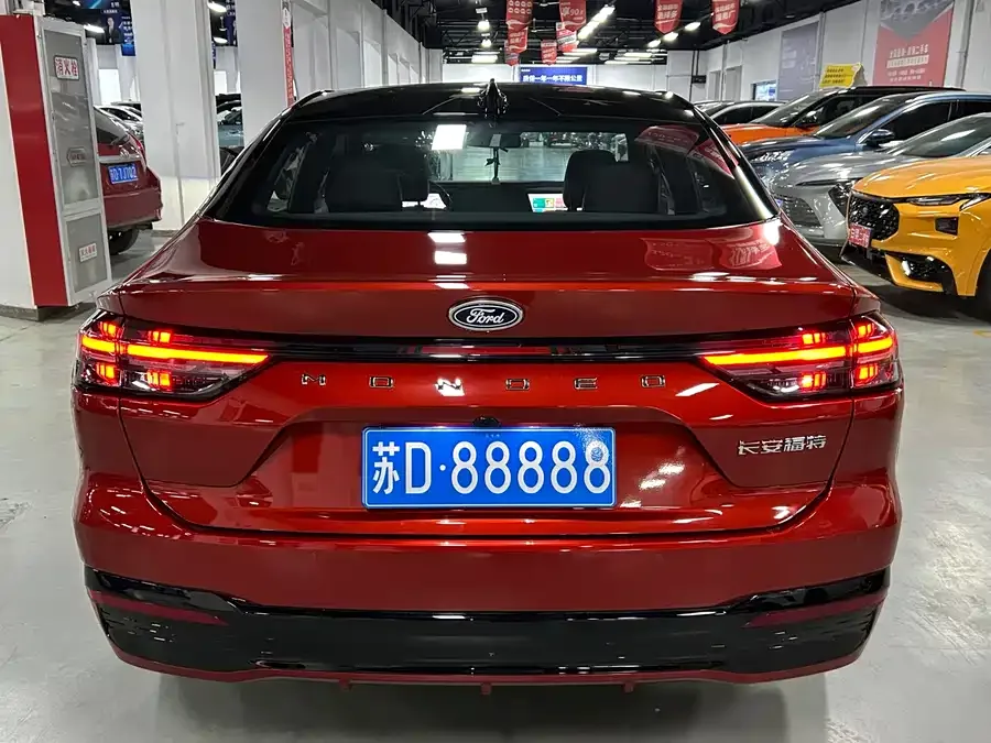 Ford Mondeo 2026 Ford Mondeo 2.0T EcoBoost Supreme Edition 2026 — миниатюра 5