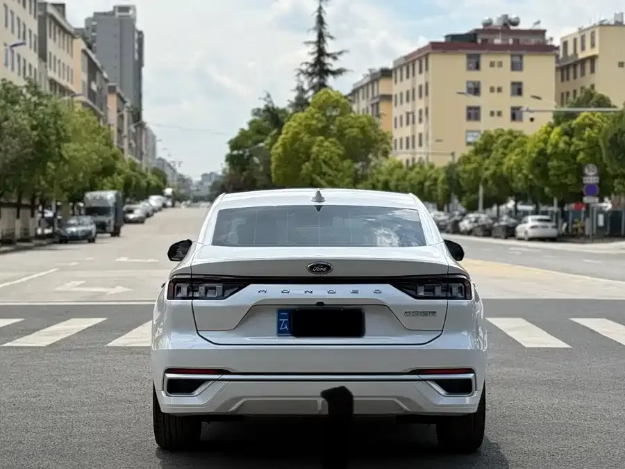 Ford Mondeo 2023 Mondeo EcoBoost 180 Comfort Edition 2024 — миниатюра 2
