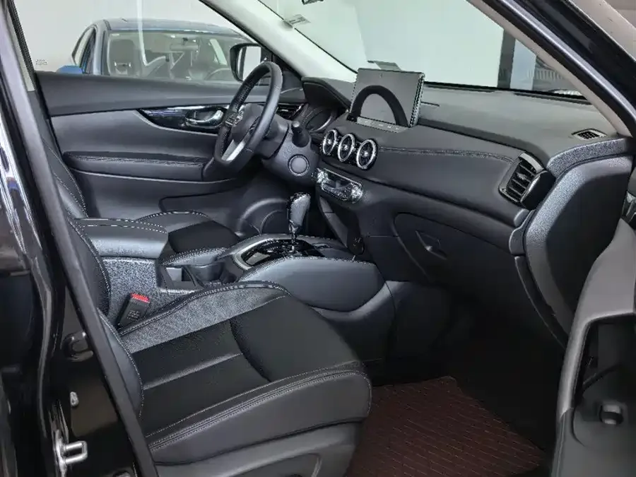 Nissan X-Trail Nissan X-Trail 2025 Honor 2.0L 2WD True Edition 2026 — миниатюра 3